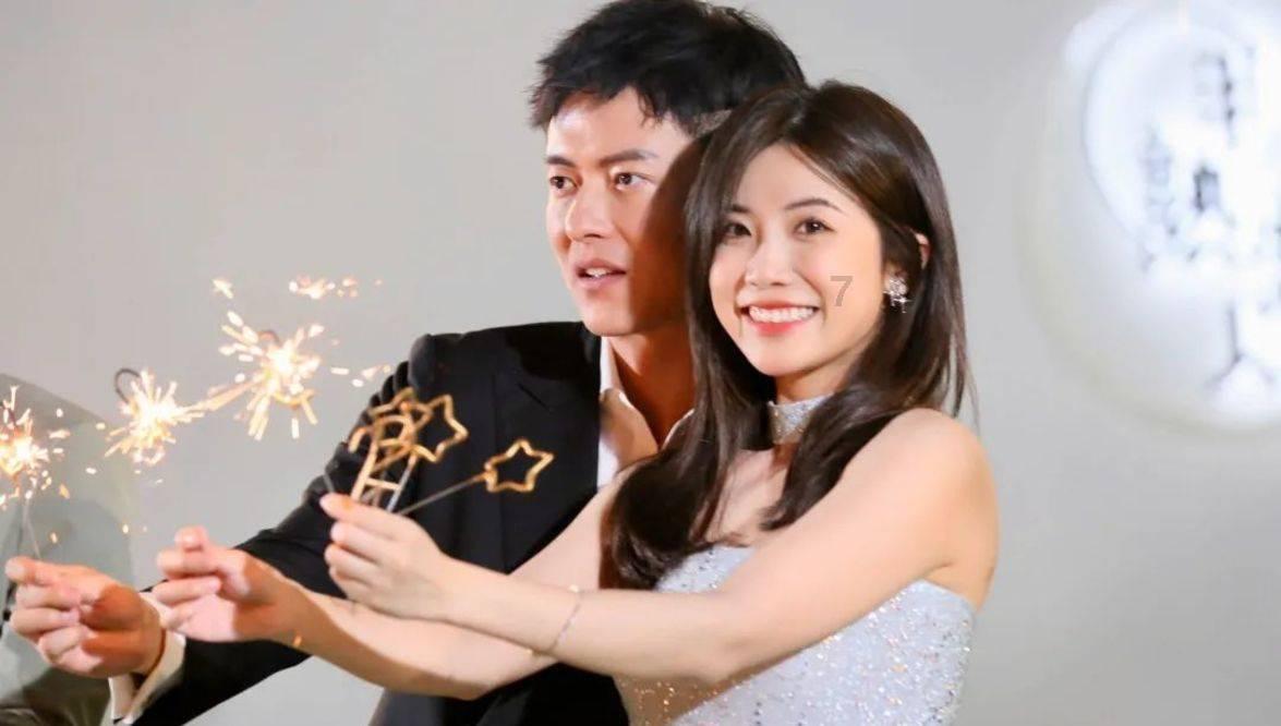 甜美奥莉暑假逛街
