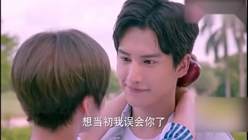 和女友相处一年多,女友亲猫不亲我,我怀疑是不是找了个假女友