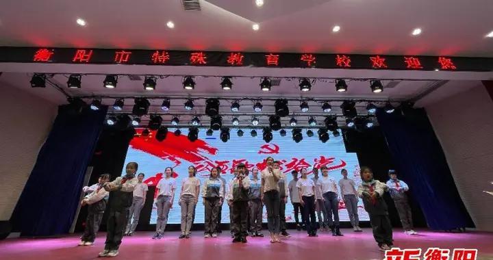 怎么去除铁锅炒锅外面的污垢游戏画面