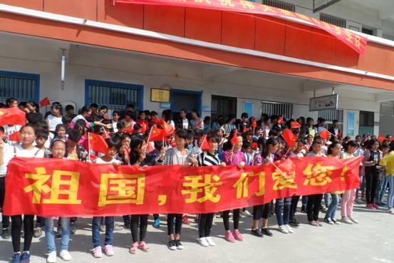 老丈人去世了姑爷子守孝多久可以去孩子家？游戏画面