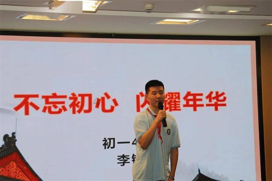 州委常委会召开会议强调 切实增强“群众过节、干部过关”的责任意识 为全州各族群众欢度新春佳节营造安定祥和的社会环境
