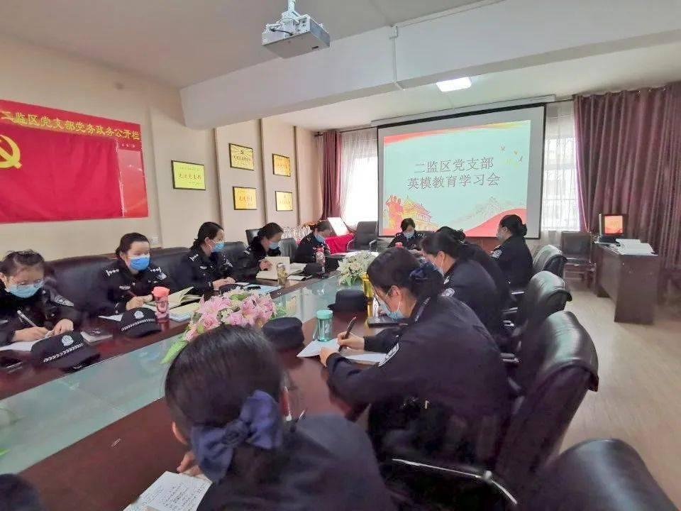 秦桧后人高中状元,乾隆问其祖先是谁?他回七字,把乾隆都逗笑了