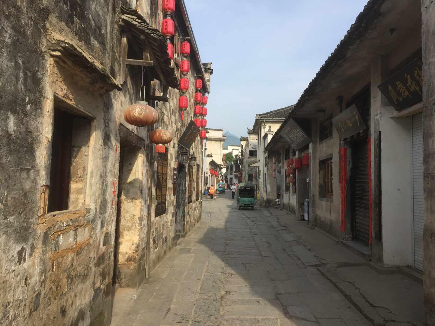 夏日时尚的爱丽